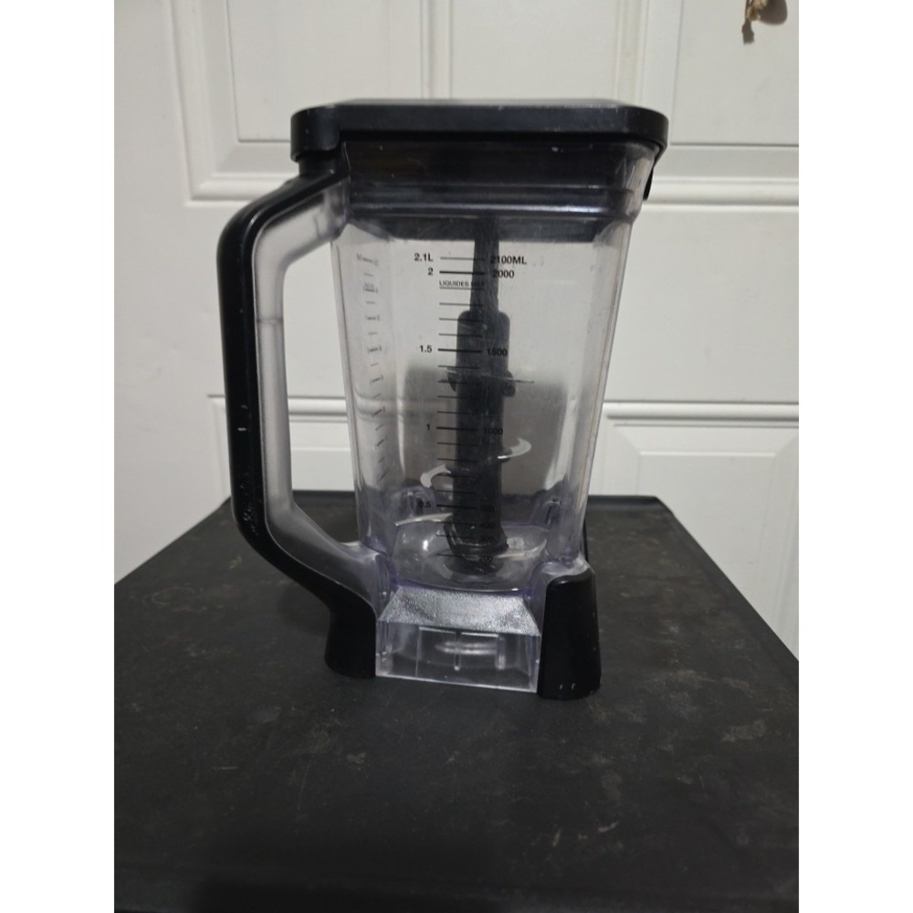 Ninja Clear Plastic Blender Pitcher with Black Handle and Lid